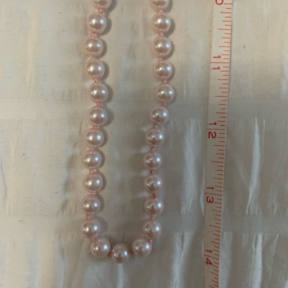 Elegant Pink Pearl Necklace and Bracelet Set - Picture 5 of 7
